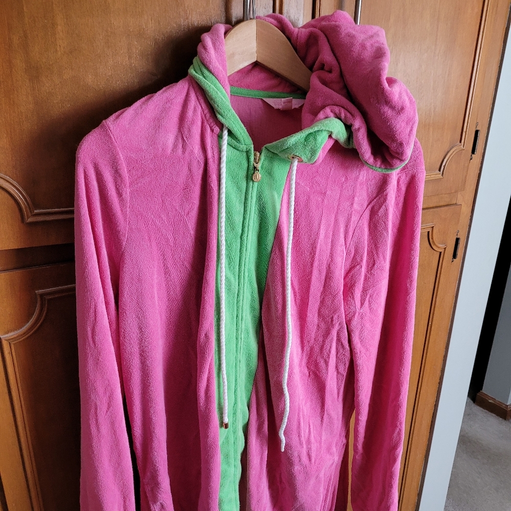 Lilly Pulitzer Terry cover up with hood LARGE